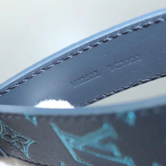 LOUIS VUITTON Monogram Shadow Porte Cles Dragonne Key Holder M82532 Auth 132813M - Picture 6 of 6